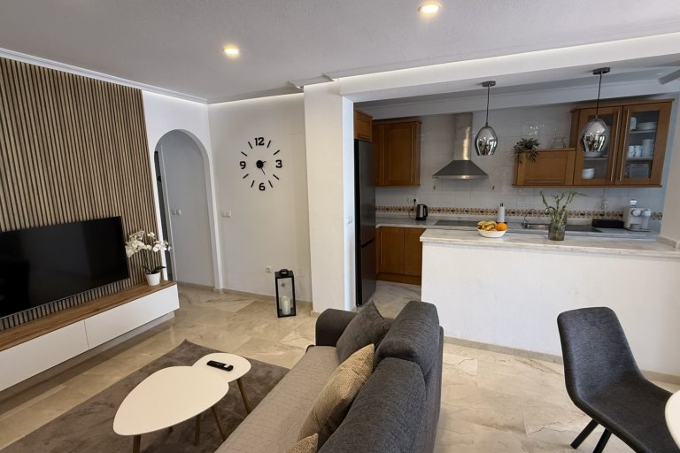 Obývací pokoj/kuchyň apartmánu Costa Blanca Holiday - foto č. 3